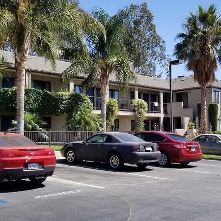 Sierra Crossing Motel Bloomington Екстер'єр фото