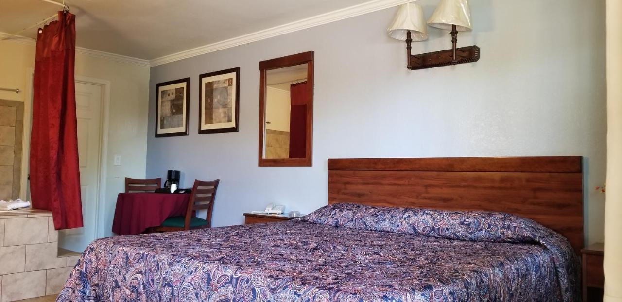Sierra Crossing Motel Bloomington Екстер'єр фото